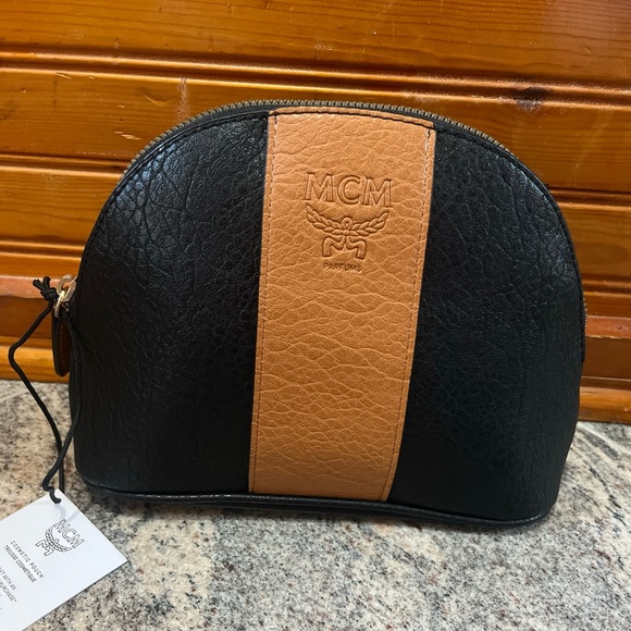 MCM Parfums Embossed Logo Clutch Cosmetic Pouch Bag Black & Tan New with Tags! - Picture 10 of 10